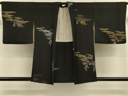 平和屋着物＃羽織　寿光織　霞舞葉文　黒地　金銀糸　正絹　逸品　CABH6837in