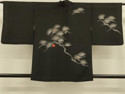 平和屋着物＃羽織　刺繍　枝松文　黒地　正絹　逸品　CABH6840in
