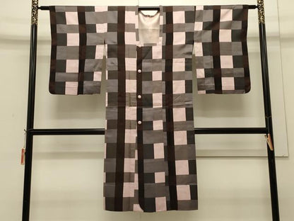 平和屋着物＃道行コート　雨コート　単衣　チェック柄　ロング丈　正絹　逸品　CABH6845in