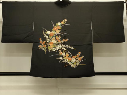 平和屋着物＃羽織　駒刺繍　草花文　黒地　金彩　正絹　逸品　CABH6854in