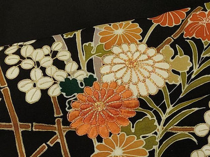 平和屋着物＃羽織　駒刺繍　草花文　黒地　金彩　正絹　逸品　CABH6854in