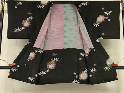 平和屋着物∞道行コート　草花文　黒地　ロング丈　正絹　逸品　CABH6860in
