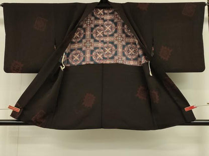 平和屋着物＃羽織　地紋起こし　色紙花文　黒地　正絹　逸品　CABH6869in