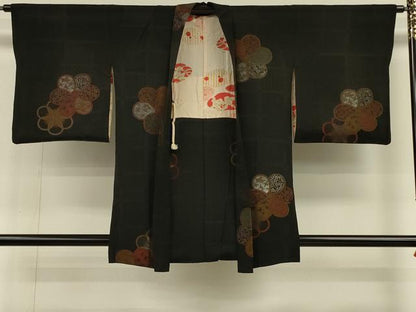 平和屋着物＃羽織　寿光織　吉祥舞花文　黒地　金糸　正絹　逸品　CABH6889in