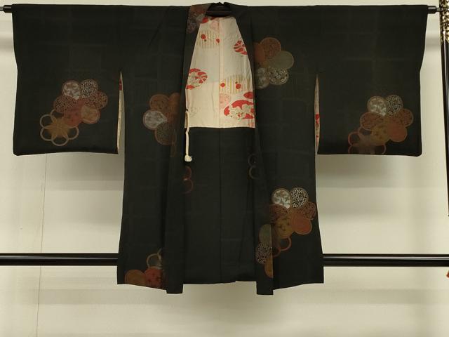 平和屋着物＃羽織　寿光織　吉祥舞花文　黒地　金糸　正絹　逸品　CABH6889in