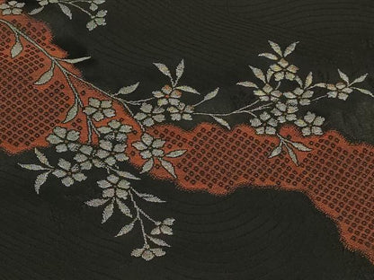 平和屋着物＃羽織　寿光織　霞枝花文　黒地　金銀糸　正絹　逸品　CABH6892in