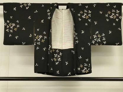 平和屋着物＃羽織　舞葉文　黒地　正絹　逸品　CABH6895in