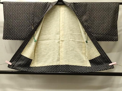 平和屋着物＃羽織　亀甲　蝶　黒地　正絹　逸品　CABH6922in