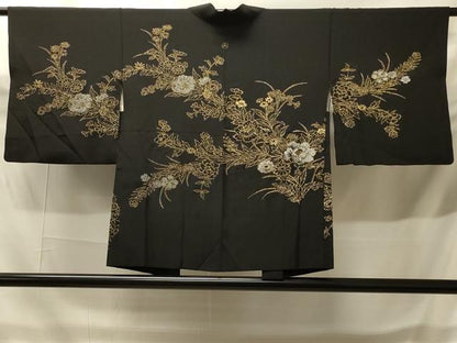 平和屋着物＃羽織　寿光織　草花文　黒地　金銀糸　正絹　逸品　CABH6939in