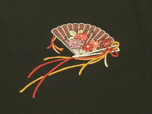 平和屋着物＃羽織　駒刺繍　総刺繍　檜扇人物花文　黒地　銀糸　正絹　逸品　未使用　CABH6942in