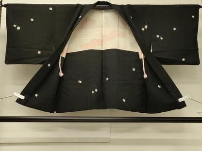 平和屋着物＃羽織　絞り　舞花文　黒地　正絹　逸品　CABH6953in