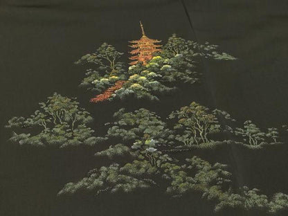 平和屋着物＃羽織　寿光織　風景文　黒地　金糸　正絹　逸品　CABH6986in