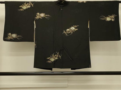 平和屋着物＃羽織　寿光織　草花文　黒地　金銀糸　正絹　逸品　CABH6988in