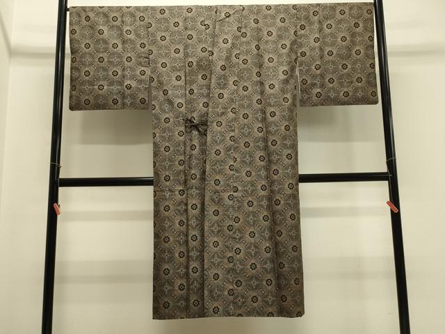 平和屋着物＃本場大島紬　道中着　割り込み絣　七宝花文　ロング丈　正絹　逸品　CABH7052in