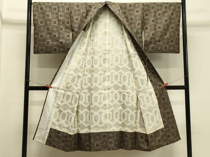 平和屋着物＃本場大島紬　道中着　割り込み絣　七宝花文　ロング丈　正絹　逸品　CABH7052in