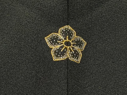 平和屋着物＃羽織　寿光織　草花文　黒地　金銀糸　正絹　逸品　CABH7092in