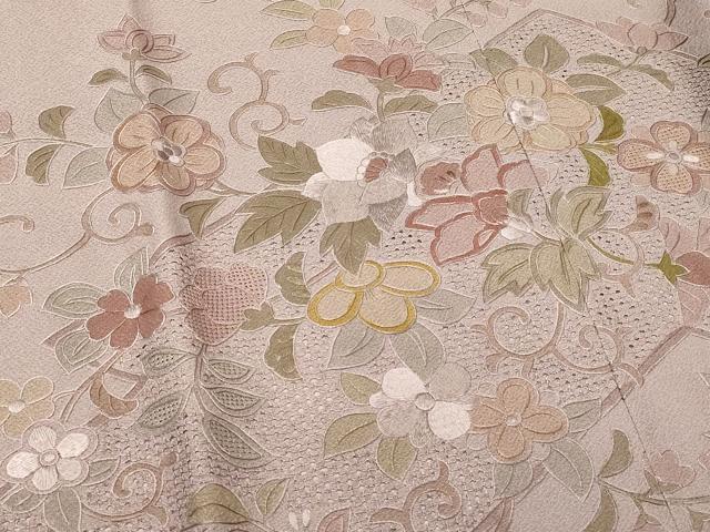 平和屋着物＃中国三大刺繍　スワトウ刺繍　総刺繍　道行コート　花唐草文　暈し染め　正絹　逸品　未使用　CABH7111in