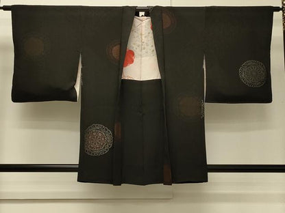 平和屋着物＃羽織　正倉院花文　黒地　銀糸　正絹　逸品　CABH7121in