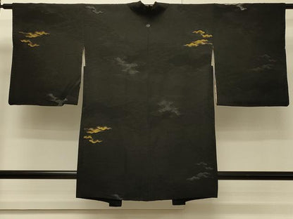 平和屋着物＃羽織　寿光織　霞文　黒地　金銀糸　正絹　逸品　CABH7123in