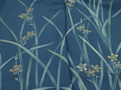 平和屋着物＃羽織　仮絵羽　刺繍　ろうけつ染め　草花文　正絹　逸品　未使用　CABH7167in