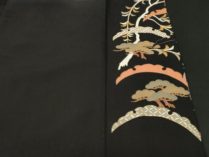 平和屋着物■豪華黒留袖　駒刺繍　雪芝松花文　金彩　正絹　逸品　CABH8859ev
