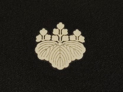 平和屋着物■豪華黒留袖　駒刺繍　笹竹扇面花文　金彩　正絹　逸品　CABH8897ev