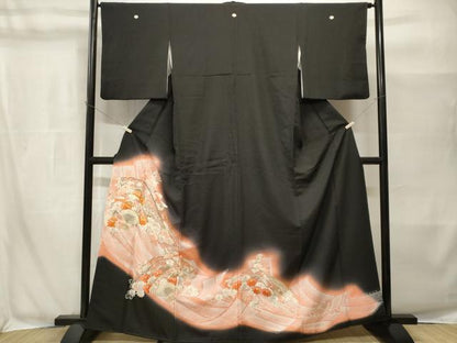 平和屋着物■豪華黒留袖　駒刺繍　扇面片輪車花文　暈し染め　正絹　逸品　CABH8976ev