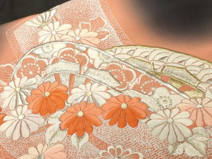 平和屋着物■豪華黒留袖　駒刺繍　扇面片輪車花文　暈し染め　正絹　逸品　CABH8976ev