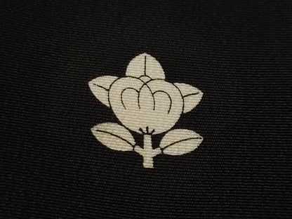 平和屋着物■豪華黒留袖　扇面双鶴枝梅松文　金彩　正絹　逸品　CABH8983ev