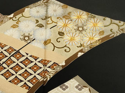 平和屋着物■豪華黒留袖　駒刺繍　蒔絵吉祥花文　金銀彩　正絹　逸品　CABH9037ev