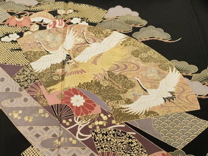 平和屋着物■豪華黒留袖　地紙重ね飛鶴宝尽し花文　金彩　正絹　逸品　CABH9050ev