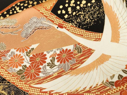 平和屋着物■豪華黒留袖　駒刺繍　絵巻飛鶴草花文　金彩　正絹　逸品　CABH9093ev