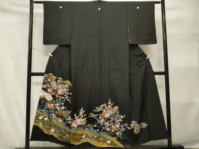 平和屋着物■豪華黒留袖　駒刺繍　群鶴扇面雪輪草花文　金彩　正絹　逸品　CABH9116ev