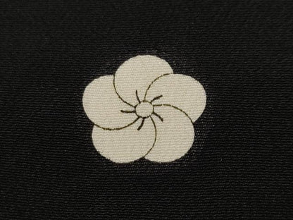 平和屋着物■豪華黒留袖　作家物　駒刺繍　御所解文　松竹梅　暈し染め　金彩　正絹　逸品　CABH9122ev