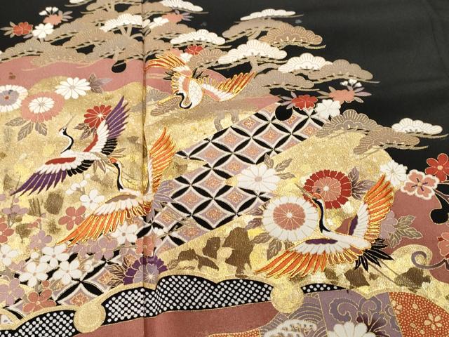 平和屋着物■豪華黒留袖　駒刺繍　雪輪飛鶴花唐草文　金彩　正絹　逸品　CABH9128ev