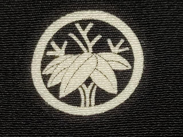 平和屋着物■豪華黒留袖　駒刺繍　誰が袖花飛鶴文　印籠花文　宝尽し　金彩　正絹　逸品　CABH9146ev