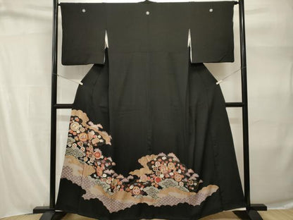 平和屋着物■豪華黒留袖　駒刺繍　雲取り吉祥宝尽し松文　金彩　正絹　逸品　CABH9179ev