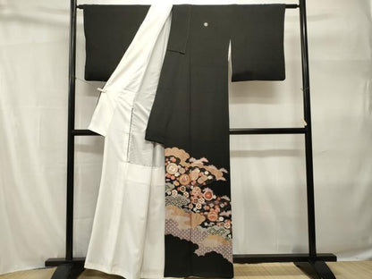 平和屋着物■豪華黒留袖　駒刺繍　雲取り吉祥宝尽し松文　金彩　正絹　逸品　CABH9179ev