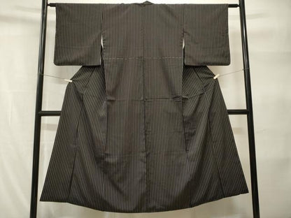 平和屋着物■上質な紬　縞　黒地　正絹　逸品　CABH9205ev