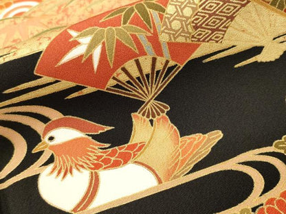 平和屋着物■豪華黒留袖　駒刺繍　松竹梅鴛鴦扇面花文　金彩　正絹　逸品　CABH9224ev