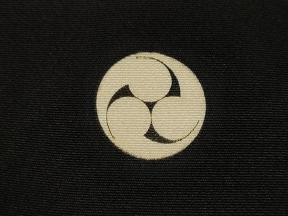 平和屋着物■豪華黒留袖　駒刺繍　浜松飛鶴花文　金彩　正絹　逸品　CABH9228ev