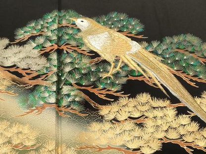 平和屋着物■豪華黒留袖　尾長鳥枝松文　暈し染め　金彩　正絹　逸品　CABH9329ev