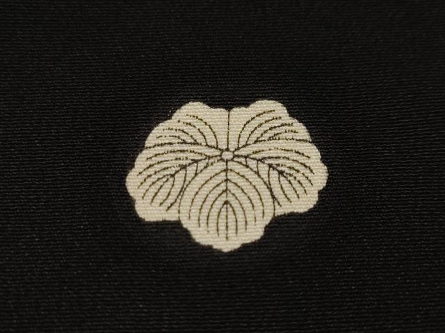 平和屋着物■豪華黒留袖　駒刺繍　地紙横笛草花文　暈し染め　金彩　正絹　逸品　CABH9565ev