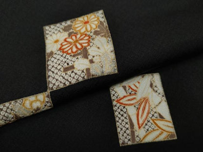 平和屋着物●上質な小紋　色紙草花文　黒地　金彩　小田急百貨店扱い　正絹　逸品　CABH9634ut