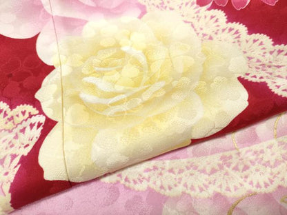 平和屋着物●松田聖子　SEIKOMATSUDA　振袖　刺繍　ハート　レース　舞花文　暈し染め　金彩　正絹　逸品　CABH9743ut