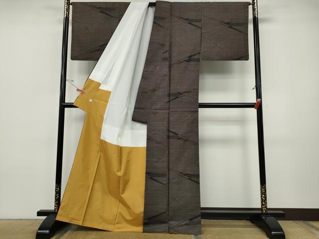 平和屋着物●本場大島紬　9マルキ　飛鳥文　正絹　逸品　CABH9752ut