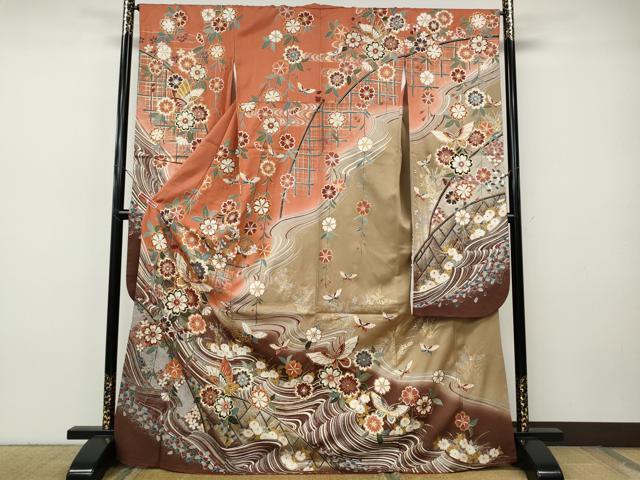 平和屋着物●豪華振袖　駒刺繍　花蝶文　暈し染め　金彩　正絹　逸品　CABH9844ut