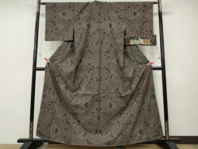平和屋着物●本場大島紬　7マルキ　泥染め　雲取り舞花文　平秋一作　証紙付き　正絹　逸品　CABH9862ut