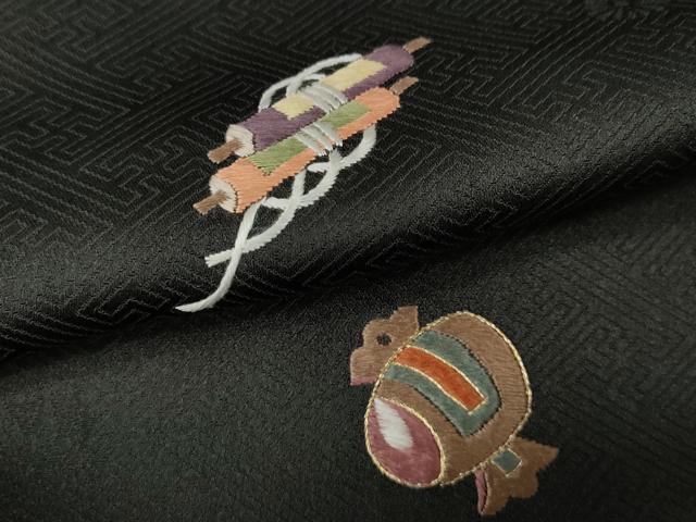 平和屋着物●訪問着　総刺繍　宝尽くし文　黒地　金糸　正絹　逸品　CABH9887ut