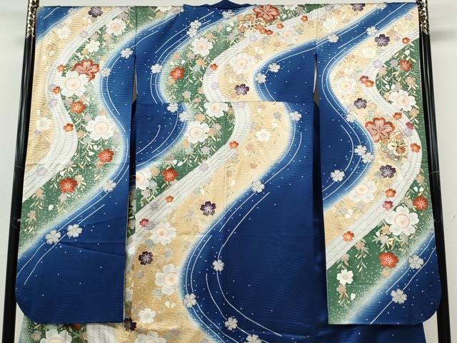 平和屋着物●豪華振袖　駒刺繍　舞花文　金彩　正絹　逸品　CABH9918ut